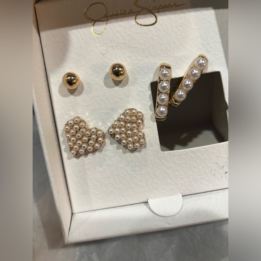 Jessica Simpson pearl and gold‎ plated earrings set - 3 pairs brand new